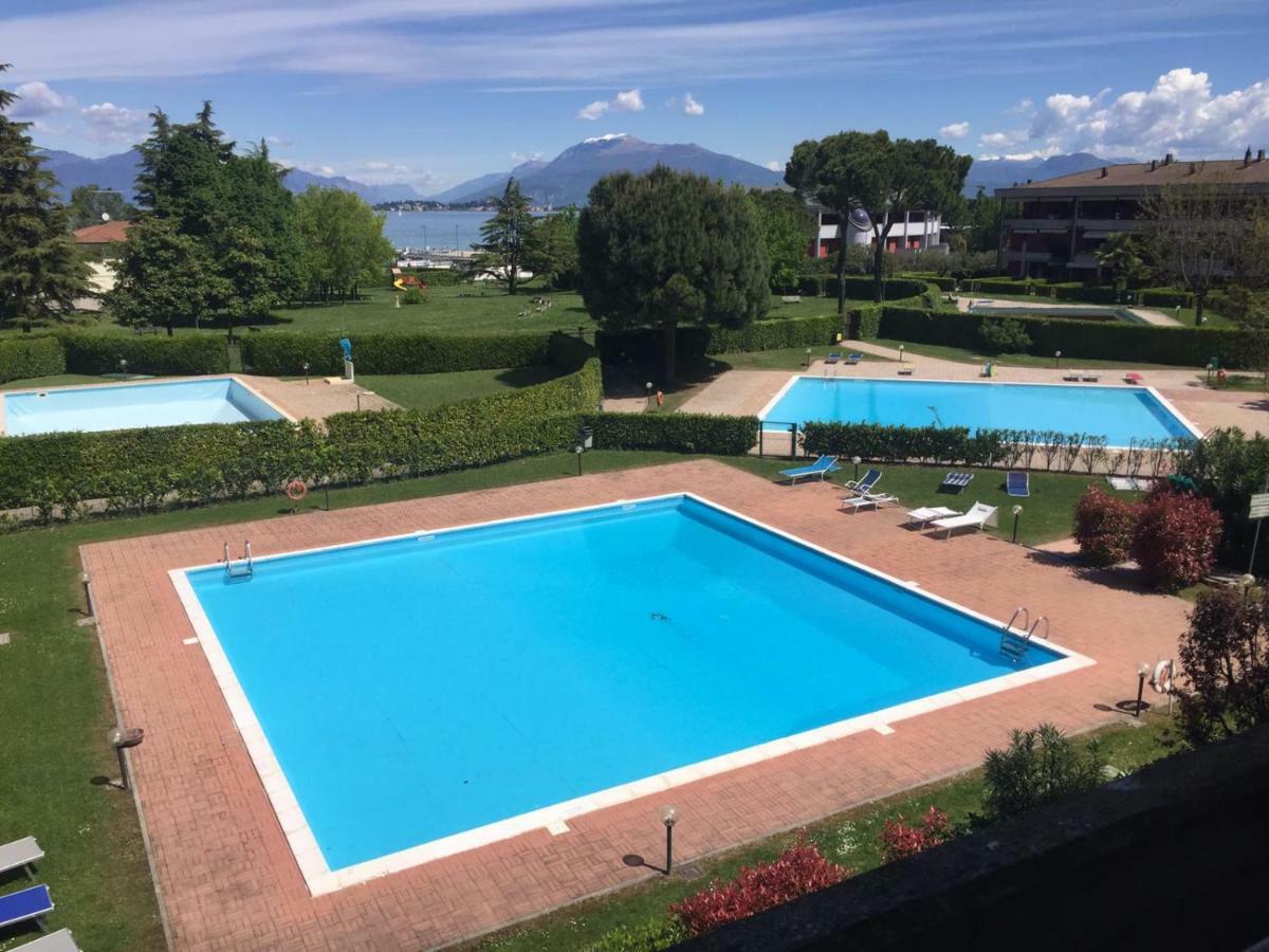 Appartamento Casa Palazzo Desenzano del Garda Esterno foto